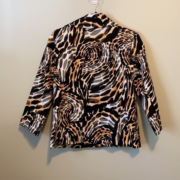 Rafaella Animal Print 3/4 Sleeve button Jacket - Picture 7 of 7